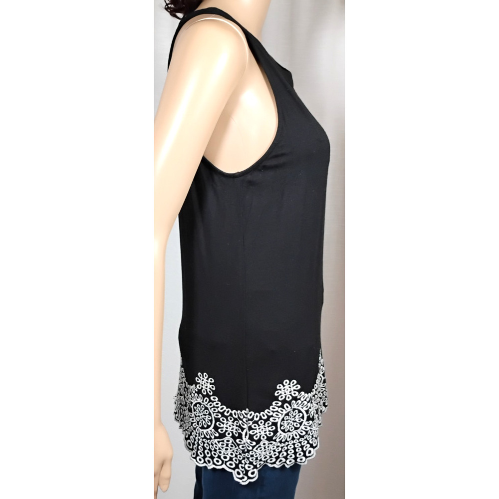 Adrianna Papell Sleeveless Blouse Embroidered Hem Stretch Longline Minimalist S - Picture 4 of 13